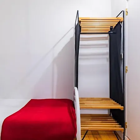 2br At Historical Chiado Apartment