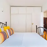 2br At Historical Chiado Daire *