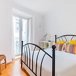 2br At Historical Chiado Daire Lisboa