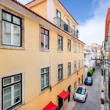 2br At Historical Chiado Lissabon