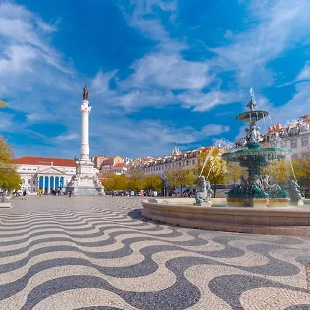 Daire 2br At Historical Chiado *